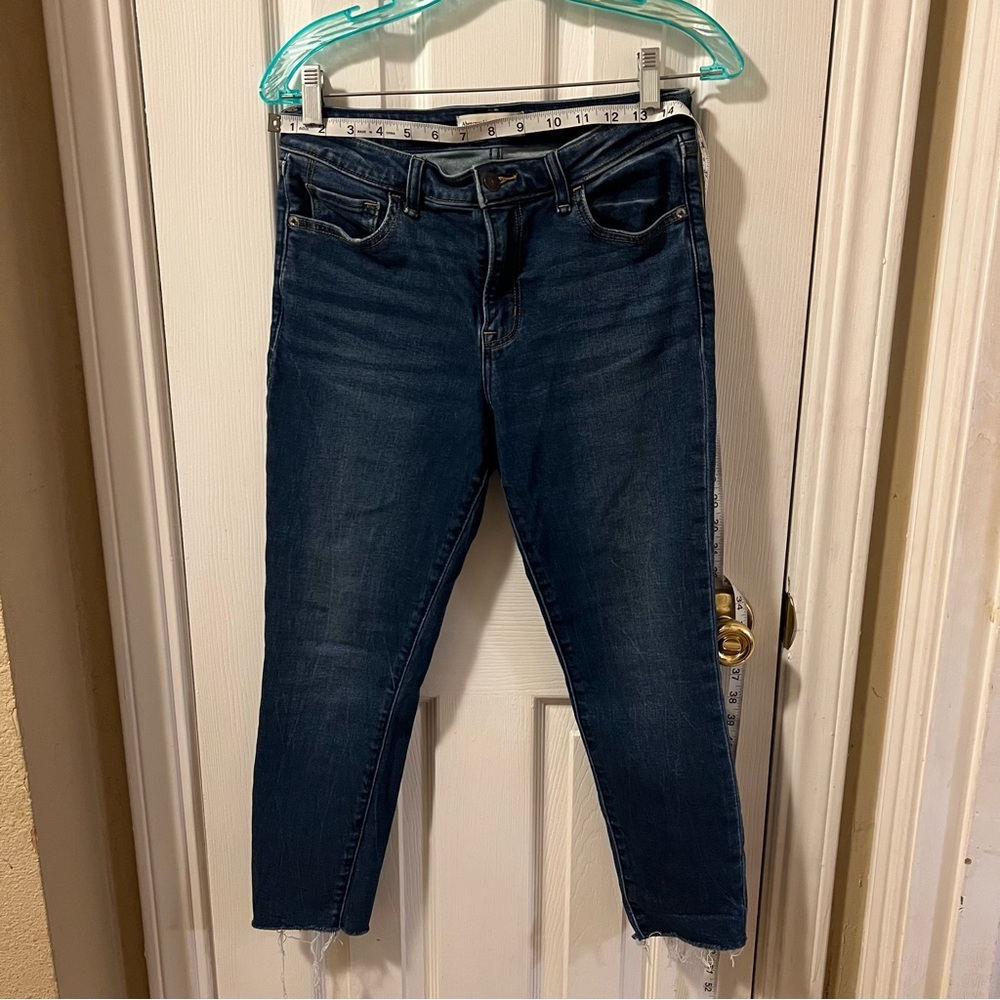 Abercrombie & Fitch The Super Shinny Anide
Mid Rise 28/6S